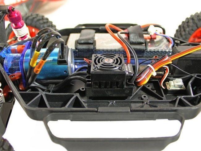 Радиоуправляемый шорт-корс Remo Hobby 9EMU Brushless (синий) 4WD 2.4G 1/8 RTR Радиоуправляемый шорт-корс Remo Hobby 9EMU Brushless (синий) 4WD 2.4G 1/8 RTR