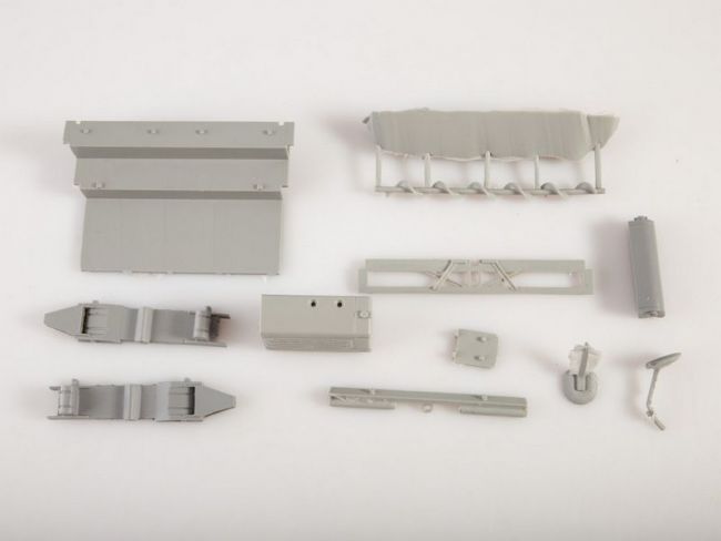 Сборная модель AVD Асфальтоукладчик Д-150, 1/43