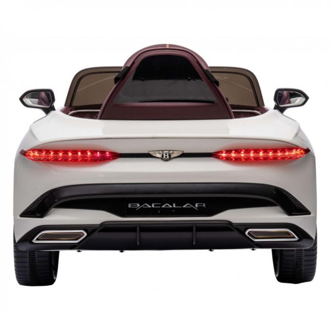 Детский электромобиль Bentley Bacalar (полный привод, 12V) - JE1008-WHITE Детский электромобиль Bentley Bacalar (полный привод, 12V) - JE1008-WHITE