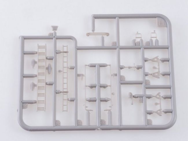 Сборная модель AVD АЦ-40(130)-63Б, 1/72