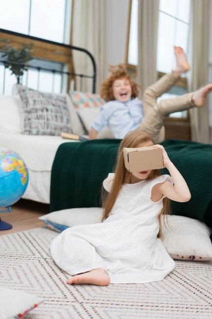 Интерактивный глобус GLOBEN физико-политический с подсветкой 250 мм с очками VR Интерактивный глобус GLOBEN физико-политический с подсветкой 250 мм с очками VR