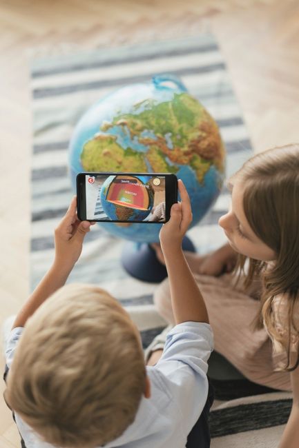Интерактивный глобус GLOBEN физико-политический с подсветкой 250 мм с очками VR Интерактивный глобус GLOBEN физико-политический с подсветкой 250 мм с очками VR