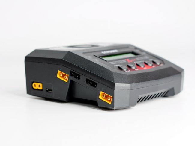 Универсальное зарядное устройство G.T.Power X4MINI 200 W Dual Power 19-26/220В, 10Aх4 Универсальное зарядное устройство G.T.Power X4MINI 200 W Dual Power 19-26/220В, 10Aх4