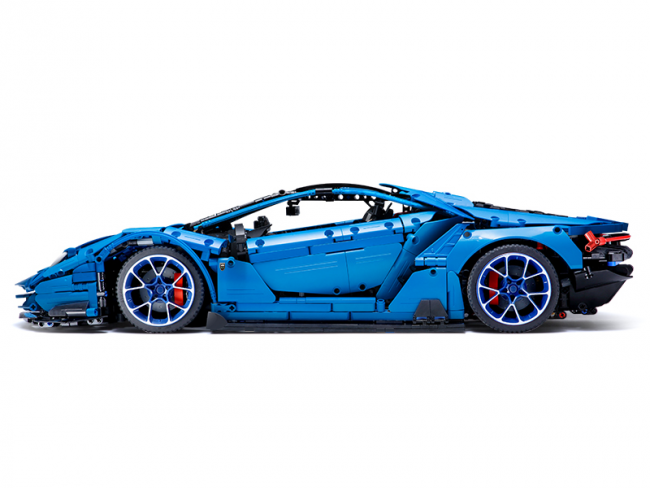 Конструктор CaDA Lamborghini Centenario 770-4 (3842 детали)