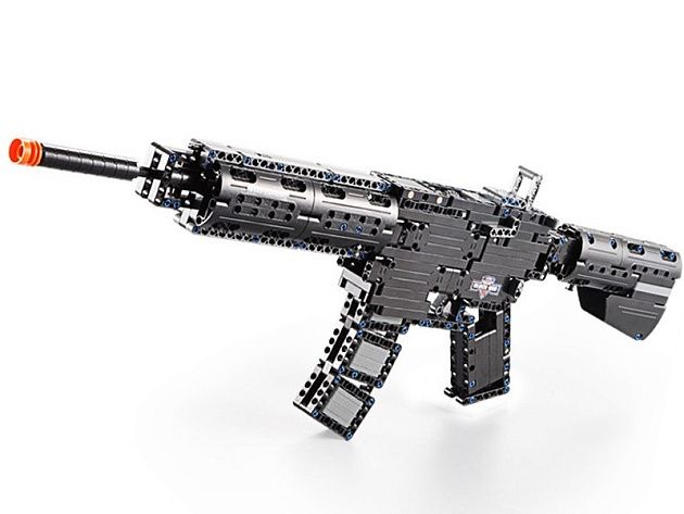 Конструктор CaDA deTech штурмовая винтовка M4A1 (621 деталь) Конструктор CaDA deTech штурмовая винтовка M4A1 (621 деталь)