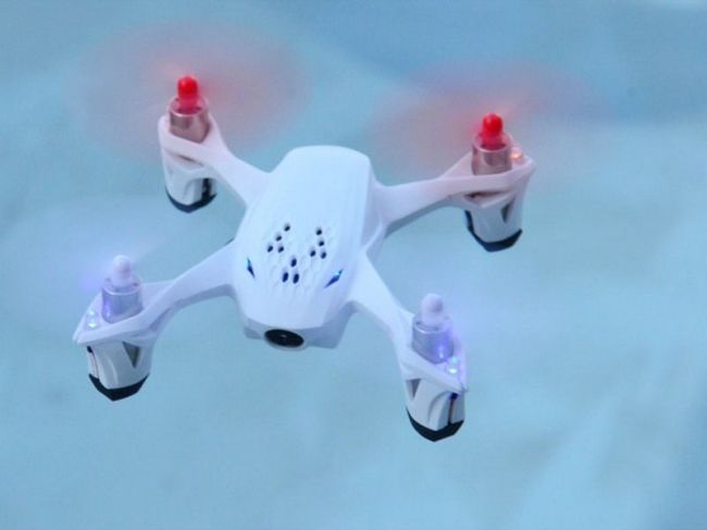 Р/У квадрокоптер Hubsan X4 HD камера + FPV 2.4G Р/У квадрокоптер Hubsan X4 HD камера + FPV 2.4G