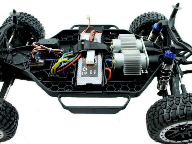 Радиоуправляемый шорт-корс Remo Hobby 9EMU TWINS MOTOR (синий) 4WD 2.4G 1/8 RTR Радиоуправляемый шорт-корс Remo Hobby 9EMU TWINS MOTOR (синий) 4WD 2.4G 1/8 RTR