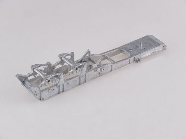 Сборная модель AVD МАЗ-6422 с полуприцепом МАЗ-9506-30, 1/43 Сборная модель AVD МАЗ-6422 с полуприцепом МАЗ-9506-30, 1/43