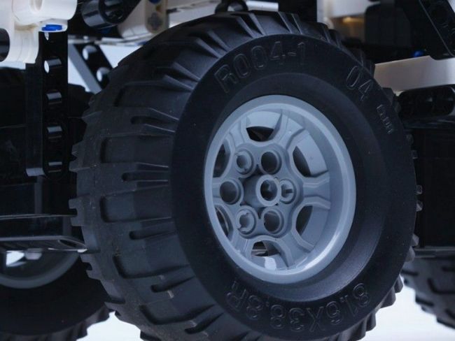 Р/У конструктор CaDA Technic джип (533 детали) Р/У конструктор CaDA Technic джип (533 детали)