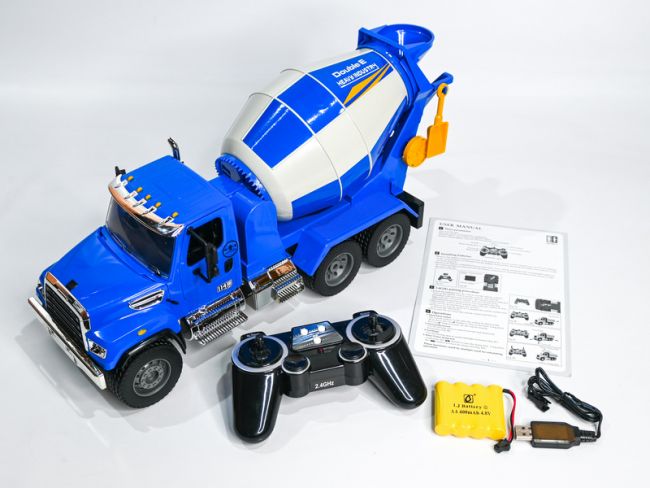 Радиоуправляемый бетоновоз Double Eagle Freightliner 114SD 1/20 2.4G RTR Радиоуправляемый бетоновоз Double Eagle Freightliner 114SD 1/20 2.4G RTR